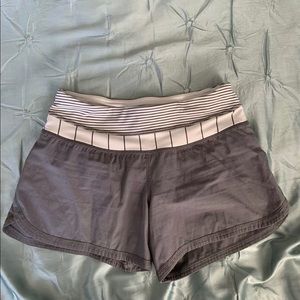 Lululemon Speed Up Shorts 2.5” Size 2